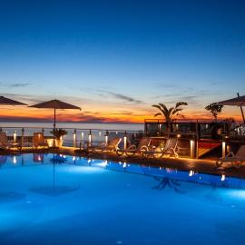Airone Residence โรงแรมในแซมโบรเน