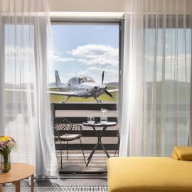 Apartmány Hangár Strakonice โรงแรมในสตราคอนนิส