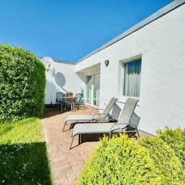 Ferienhaus Jupiter, strandnah, отель в Варнемюнде