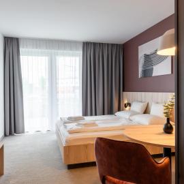Hotel Novapart stay smart، فندق في فيلس