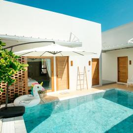 Sunn Lay Pool Villa, Hotel in Ban Hat Chao Samran
