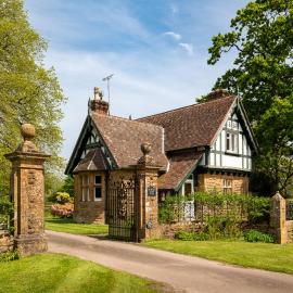 Estate Lodge Sleeps 5 on The Jurassic Coast Devon, Hotel in Sidbury