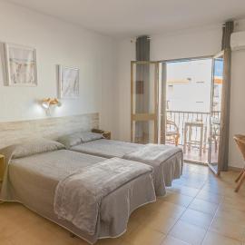 Hotel Tres Jotas Conil, hotel u gradu 'Conil de la Frontera'