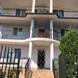 Vila Diana โรงแรมในเตคีร์กิโอล