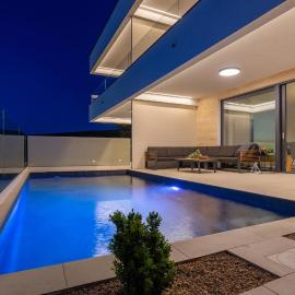 Villa Punat Hills With Pool 1, hotel a Punat