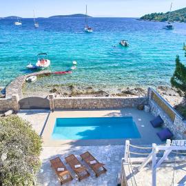 Resort Amalka Mare by Litto, hotel in Veliki Drvenik