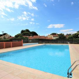 CORAUX - Maisonnette 4 pers avec piscine et parking