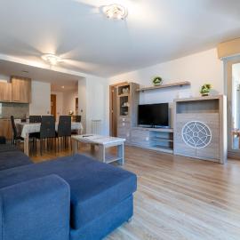 Barthe Holidays I Apartamento moderno en Arinsal 6PAX a pie de pistas I Balcón con vistas y parking I Riu
