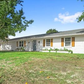 Ranch Home Gem 5BR Home Sleeps 12 with Game Room, hotel a Gulfport