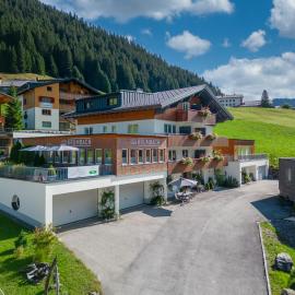 Hotel Garni Krumbach, hotel em Damuls