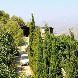 CASA LUXURY MADERA EN LAS MONTAÑAS DE TORROx, hotel en Málaga