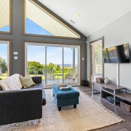 Sea La Vie 4 Bed Cottage with Ocean Views, hotel Grand Barachoisban