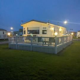 L25 L&g caravan hire 6 berth millfields family only and lead person must be over 30 MAX 4 ADULTS