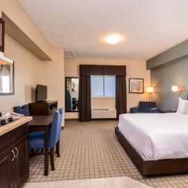 Chateau All Suites Hotel, hotel a Kindersley