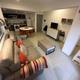 Departamento 2 habitaciones con cochera y cocina