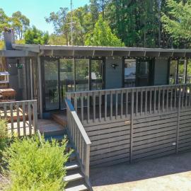 Honey Bee Lodge at Goughs Bay，Goughs Bay的飯店