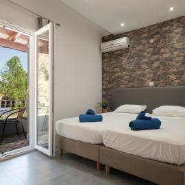 Pyrgi House 150m from Ipsos Beach with Sea View, hotel in Ipsos