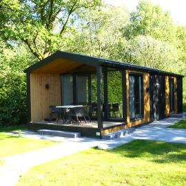 Chalet Lodge, hotel i Drijber