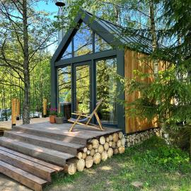 Zbrusu nový luxusní Tiny House kousek od Moravského krasu, hotel a Hluboké