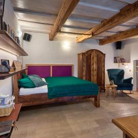 Apartmán v Jesenické továrně, hotel a Rakovník
