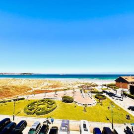 Somo, Atico en primera linea de playa y surf, hotell i Somo