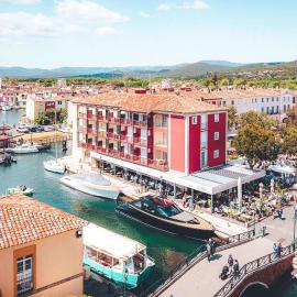 Hotel Le Suffren Golfe de Saint Tropez, хотел в Гримо