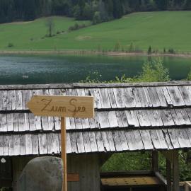Apartments Kolbitsch mit Seeblick, hotel in Weissensee