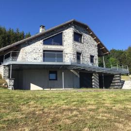 GÎTE EN FAMILLE EN PLEINE NATURE -Regard sur le Mézenc