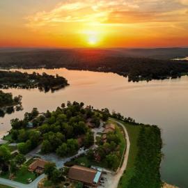 Crown Lake Resort, hotell sihtkohas Horseshoe Bend