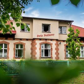 Agroturystyka Dwie Podkowy, готель у місті Trzebiatów