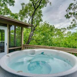 Hot Tub! Golfer's Oasis in Margaritaville Resort, hotel a Osage Beach