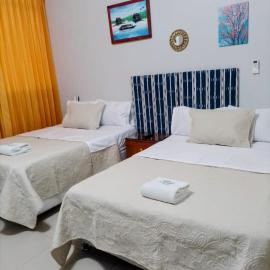 202 RV APARTMENTS IQUITOS PERU-Apartamento segundo piso con balcón a piscina