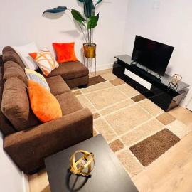 B19 Modern Stylish 2bed Basement Suite