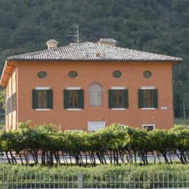 Agriturismo Al Palazzo, ξενοδοχείο σε Rivalta di Brentino