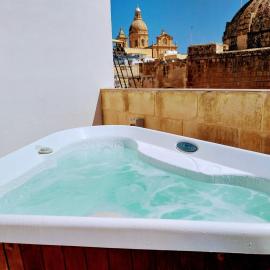 Pjazza Suites Boutique Hotel by CX Collection, hotel v destinaci Siġġiewi