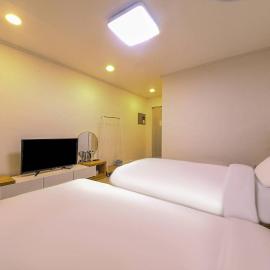 Seorak HOT Spring Mammoth Resotel, hotel i Sokcho