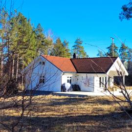 Nice Home In Berg I Østfold – hotel w mieście Dale