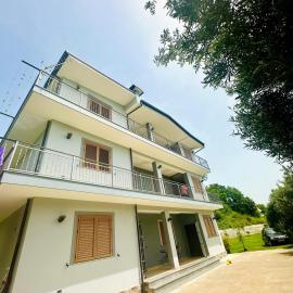 Fabio Apartments Gjiri i Lalzit