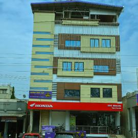 Royal Rock INN, hotel em Harihar