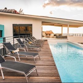Villa Dabbadia, une vue unique et spectaculaire, hotel in Le Morne