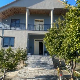 The Hideaway Guesthouse, hotel en Bahçallëk