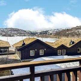 Awesome Apartment In Tjørhom, hotel u gradu Tjørhom