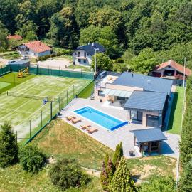 Amazing Home In Koprivnica With Sauna, hotel in Koprivnica