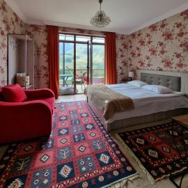 North Kazbegi، فندق في كازباجي