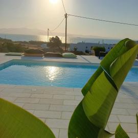 Plaka's house seaside view