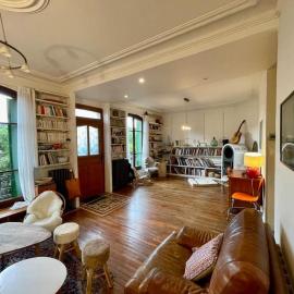 Grande maison de 170m2, piscine, grand jardin fleuri- 5ch - très calme, proche de Paris (metro ligne 7)