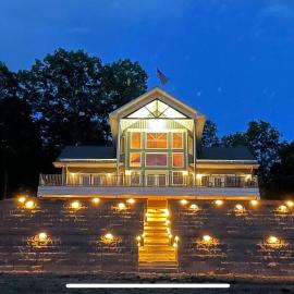 Luxury Mountain Home, hotel in Huntingdon