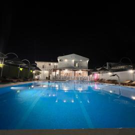 Residence LEORA, hotel em Ulcinj