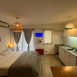 NUEVO DPTO BANFIELD Centrico COMODO Impecable, Hotel in Banfield