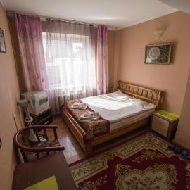 Danista Nomads Tour Hostel, hotel en Ulán Bator